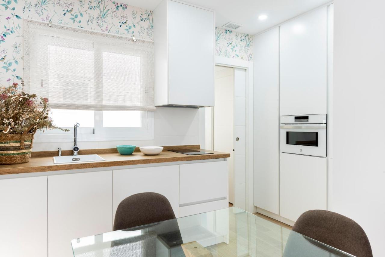 Genteel Home Juan Rabadan Seville Ngoại thất bức ảnh